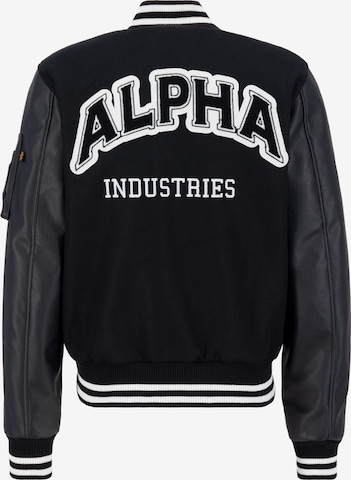 ALPHA INDUSTRIES Демисезонная куртка в Черный