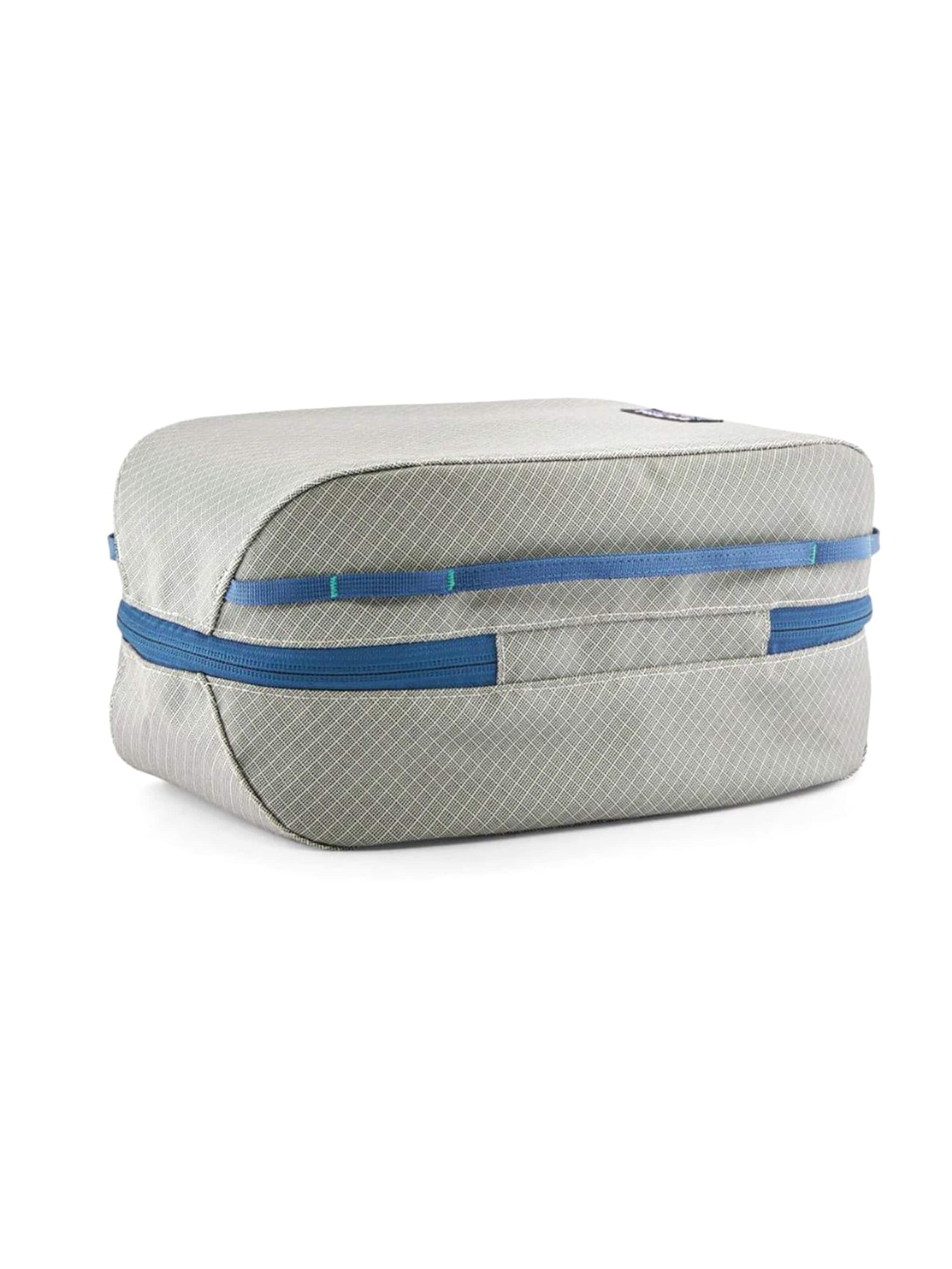 PATAGONIA Laundry bag 'BLACK HOLE CUBE 6L BIRCH WHITE' in White