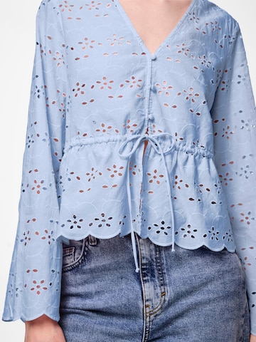 PIECES Blouse 'ARMORINE' in Blauw