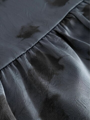Rochie ' Lilith ' de la Noella pe albastru