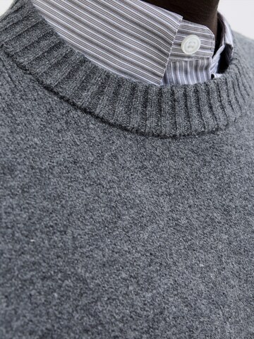 JACK & JONES Pulover 'JORNORREBRO' | siva barva