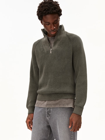 ARMEDANGELS Pullover 'Kaalves' in Grün: Vorderseite