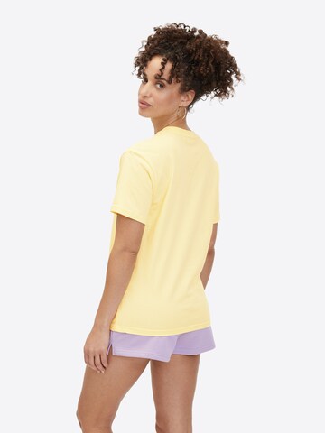 FILA - Camisa 'LONDRINA' em amarelo