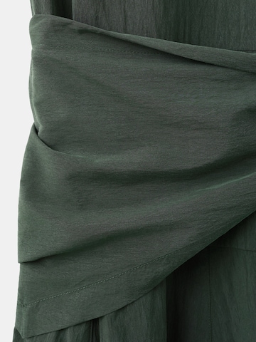 Robe MANGO en vert