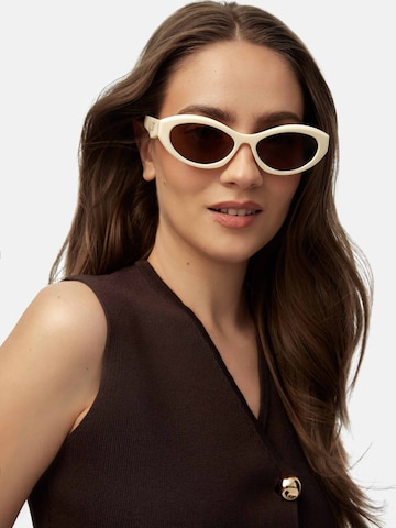 L37 HANDMADE SHOES - Gafas de sol 'ALFA' en blanco: frente
