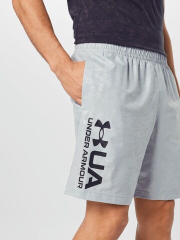 UNDER ARMOUR Regular Sportbroek in Grijs