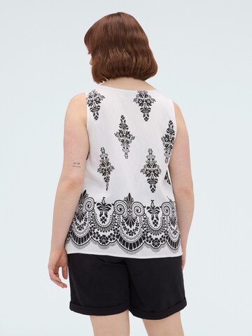 Top di Fiorella Rubino in bianco