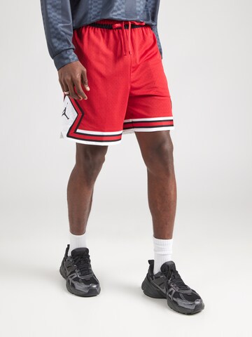 Regular Pantalon de sport Jordan en rouge : devant