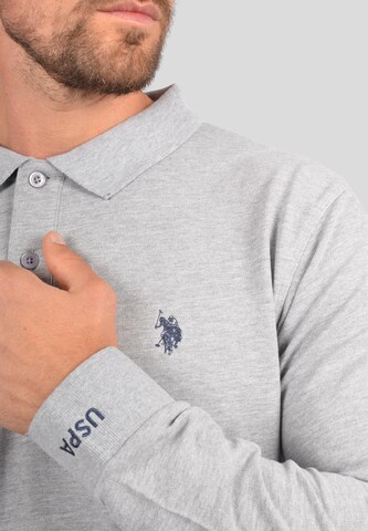 U.S. POLO ASSN. Poloshirt in Grau