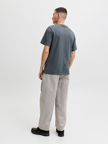 Maglietta 'JJTOM' di JACK & JONES in grigio