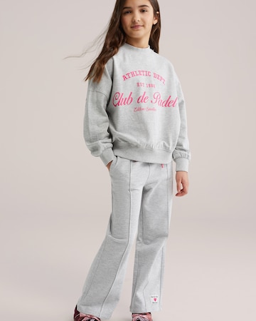 Sweat-shirt WE Fashion en gris
