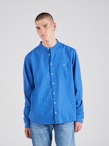 Coupe regular Chemise BLEND en bleu : devant