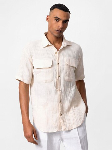 Antioch Regular Fit Hemd in Beige: Vorderseite