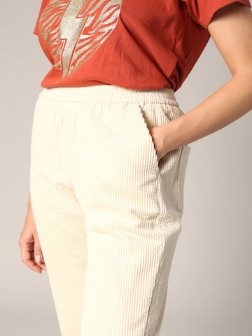 Regular Pantalon Deeluxe en beige