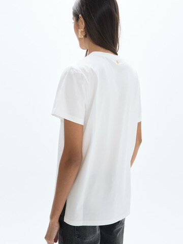 Lola Casademunt - Camiseta en blanco