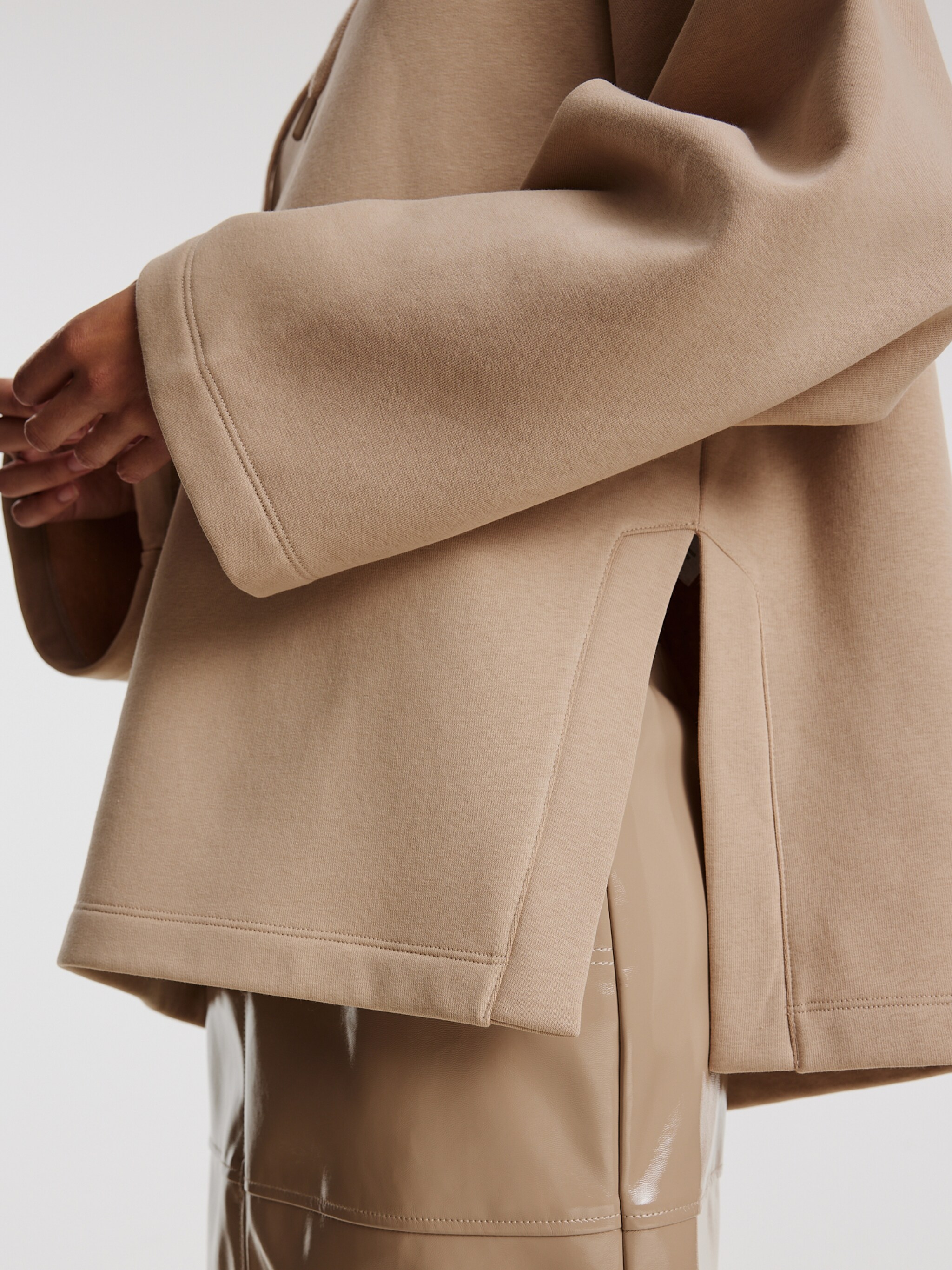 EDITED Produkte Hoodie 'Venja' beige