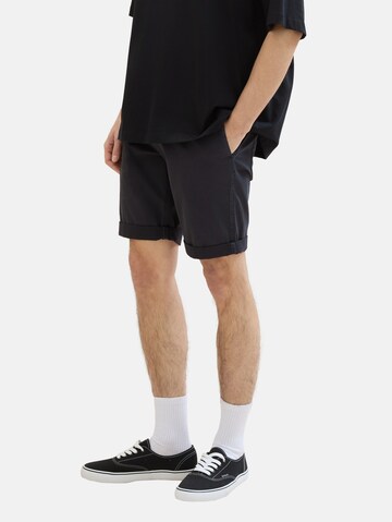 TOM TAILOR DENIM Regular Shorts in Grau: predná strana