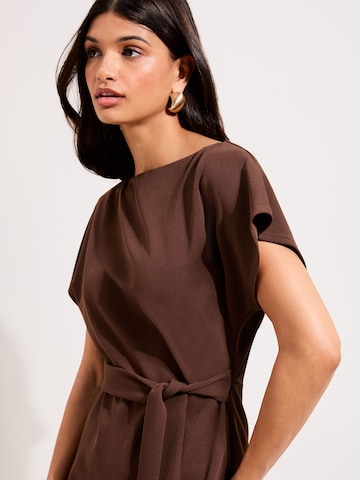 Friends Like These Тениска в кафяво