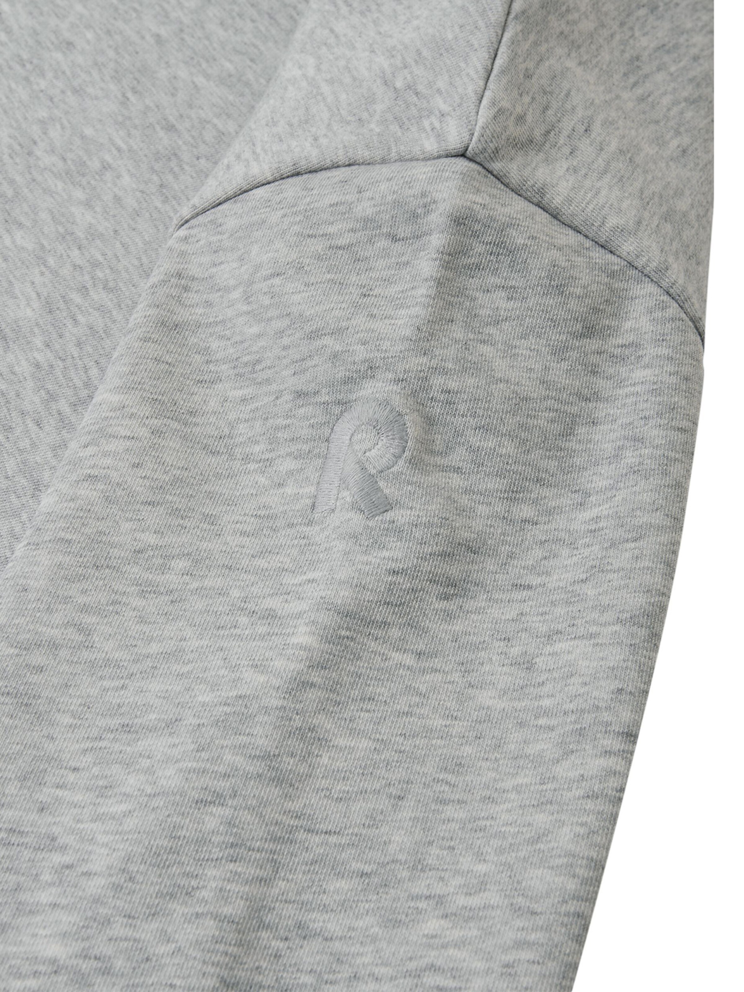 Reima Sweatshirt 'Svetari' in Grau