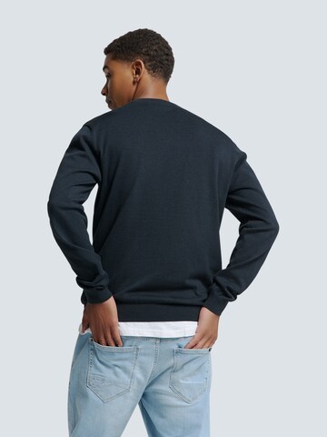 No Excess Pullover in Blau