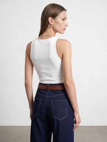 Haut Dilvin en blanc