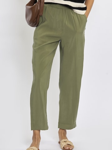 Loosefit Pantalon 'Elena' FRESHLIONS en vert : devant