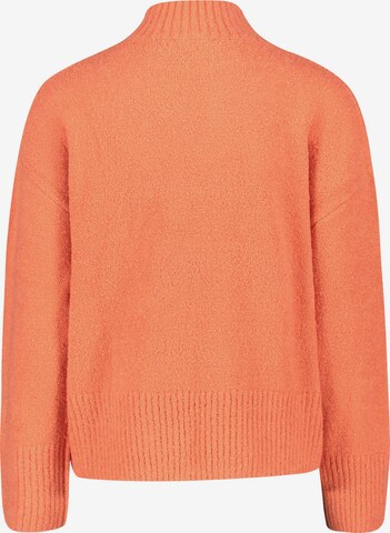 Pullover di zero in arancione