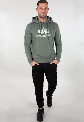 ALPHA INDUSTRIES Sweatshirt in Groen