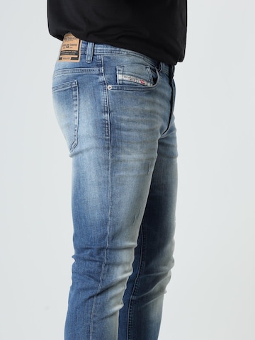 DIESEL Skinny Jeans '1979 Sleenker-R' in Blauw