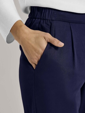 MADELEINE Regular Hose in Blau