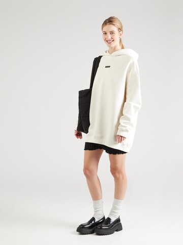 Robe Karo Kauer en beige