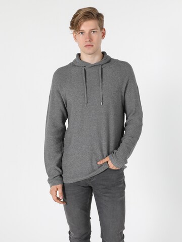 Colin's Sweater in Grey
