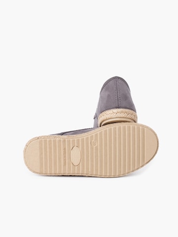 Pisamonas Low shoe in Grey