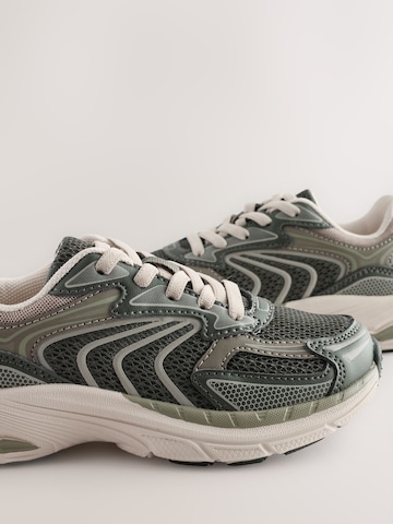 Sneaker di Next in verde
