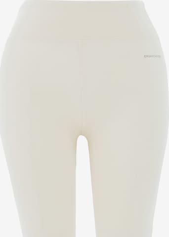 Organication Shorts in Weiß: Vorderseite