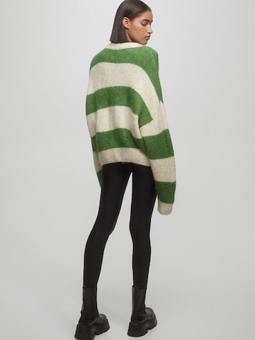 Pull&Bear Sweater in Green