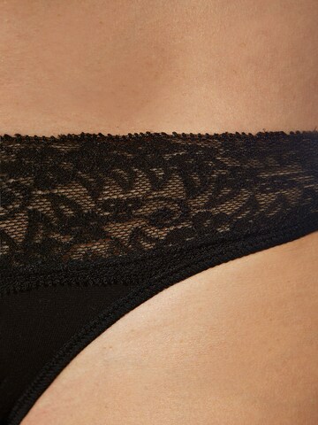 zd ZERO DEFECTS Panty 'Venus lace low waist panty soy fiber' in Schwarz