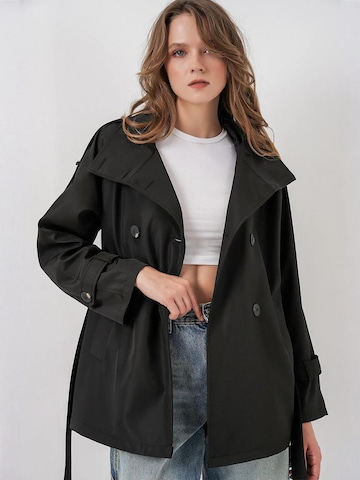 Bigdart Tussenmantel in Zwart: voorkant