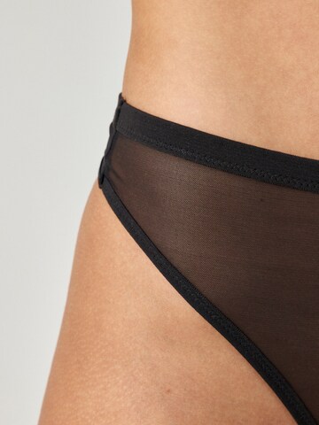 SNOCKS Thong in Black