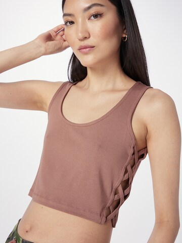 ABOUT YOU Top 'Caya' in Brown