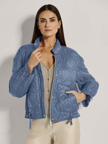 MADELEINE Tussenjas in Blauw: voorkant