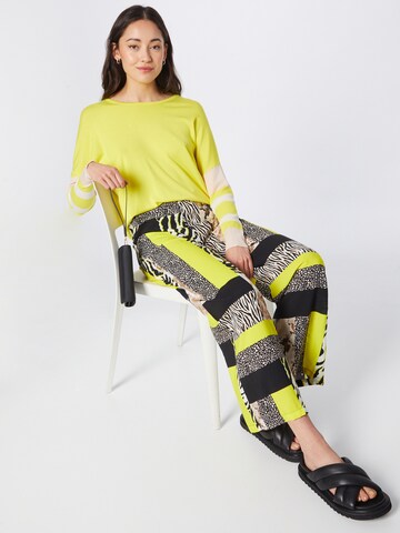 Emily Van Den Bergh Sweater in Yellow