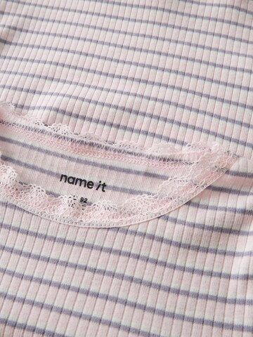 Tricou de la NAME IT pe roz