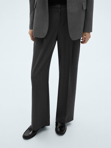 MANGO Wide leg Trousers with creases 'Gera' in Grey: front