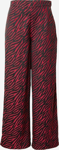 Wide leg Pantaloni di Nasty Gal in rosso: frontale