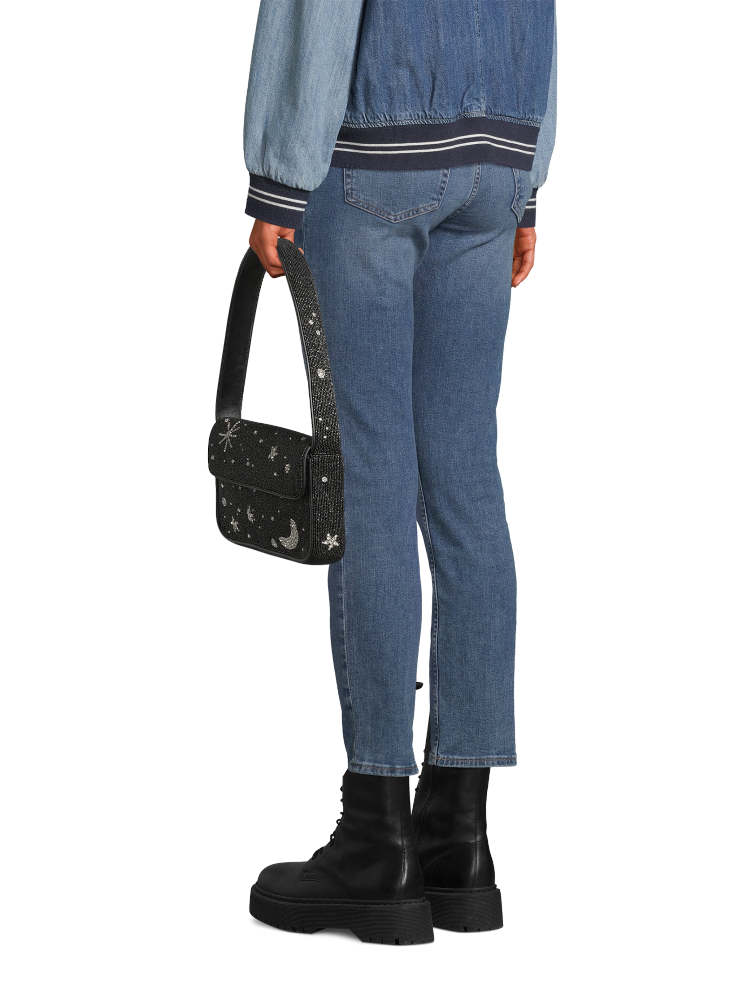 Staud Schultertasche in Schwarz