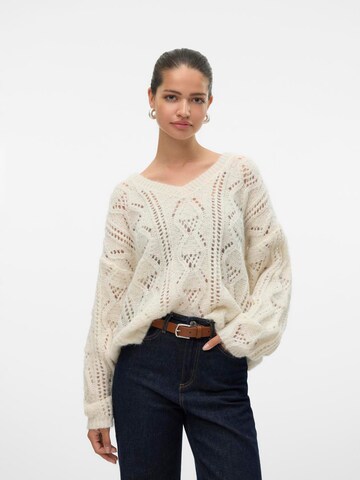 Pull-over 'VMNEWERIN' VERO MODA en beige : devant