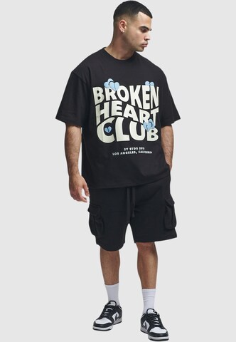2Y Studios Shirt 'Broken Heart Club' in Black