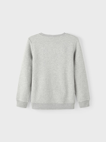 NAME IT - Sweatshirt 'Leno' em cinzento