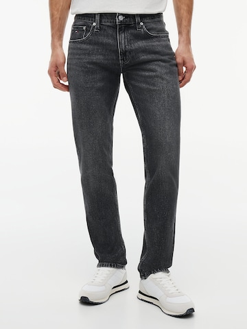 Tommy Jeans Slim fit Jeans 'Scanton' in Black: front